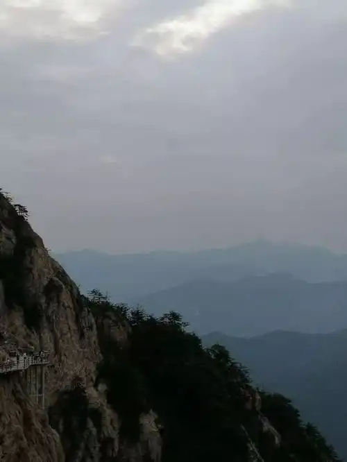 行走天下老君山重渡沟鸡冠洞洛阳古城五日游