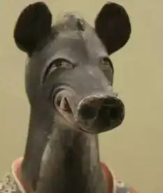 不是所有的文物都是严肃认真的