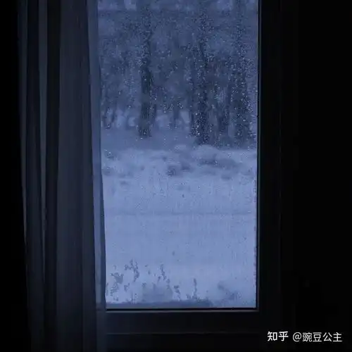 跪求大佬们有没有很丧的背景图