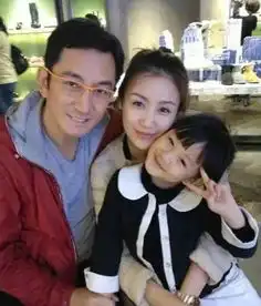杰伦女儿小周周画像曝光太搞笑明星女儿私照盘点