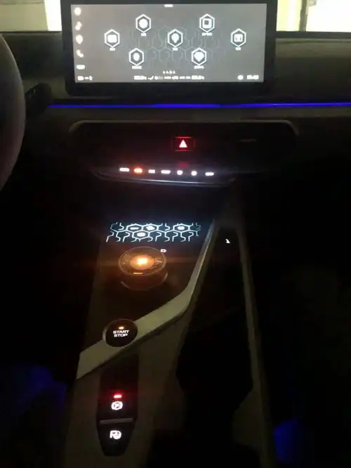 你看过几何a的黑暗系列吗