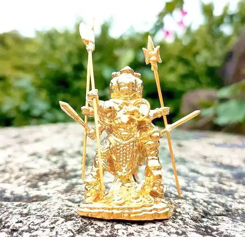 哪吒三太子的三头六臂神通及其寓意解析