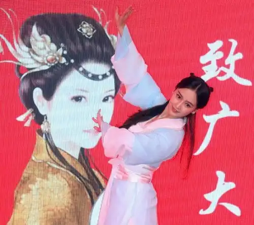 重庆火锅首次古装选美百名明代佳人美丽大pk图