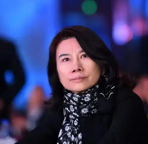 愈演愈烈董明珠间谍言论被批,官媒发声别搞对立情绪扣帽子