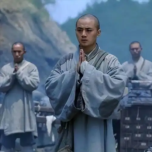 和尚们每天吃素,为何个个肥头大耳看看他们的伙食就明白了