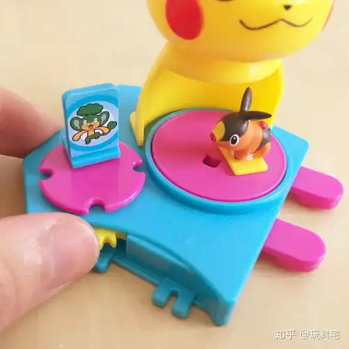 玩具测评丨bandai万代神奇宝贝皮卡丘乐园盒玩