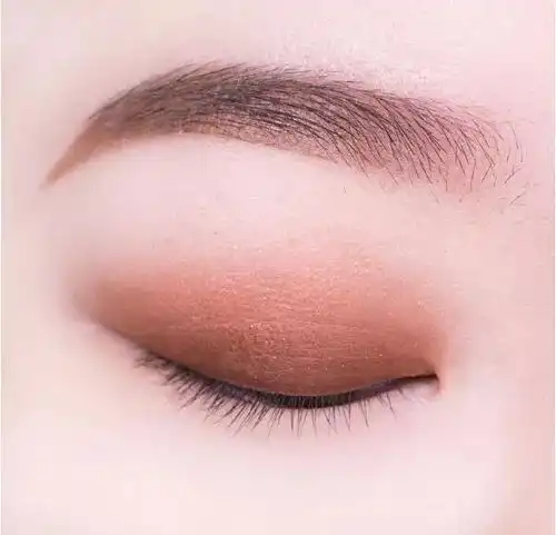 像娜扎和热巴这样画眼妆,你也能美的很高级