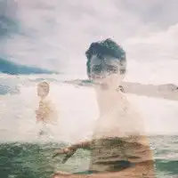 旅行中的晨曦qq头像高清