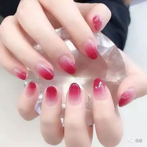 美甲猪年12生肖做什么美甲色能旺运