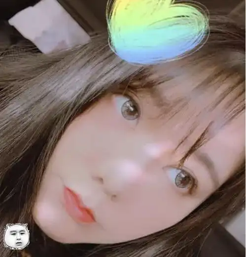 小团团自曝体重,回应不去嘉年华原因,粉丝期待明年看到你