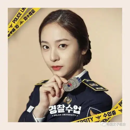 在电视剧里饰演高中生以及大学生的女团爱豆,又帅又奶