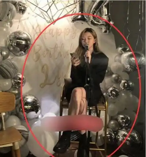 本以为14岁李嫣已够成熟,当看到她身边的闺蜜,我沉默了