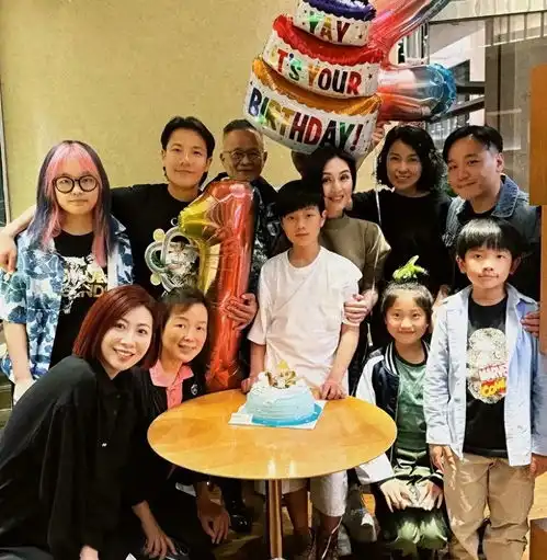 杨千嬅夫妇设宴为儿子庆生12岁torres正脸曝光