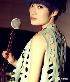 奔走相告刚出道的狼族少年李聪是常德伢子呦