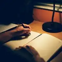 灯下读书唯美图片大全台灯下看书唯美图片