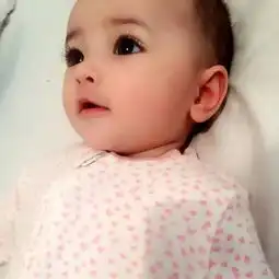 这可能是世界上最美的男孩,妈妈看了都心疼的不得了