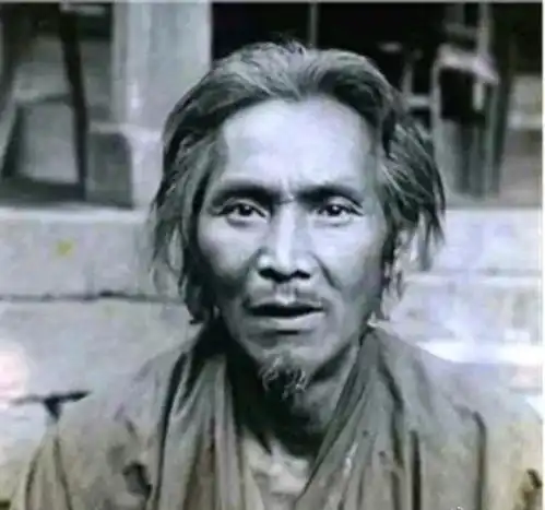 曾被日寇打晕的23岁道士,后来竟让日寇闻风丧胆,重金悬赏