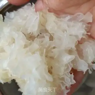 百合花银耳糖水的做法百合花银耳糖水怎么做不做妖精好多年的菜谱