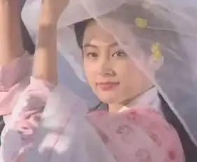 她被称为最富传奇的美女间谍,日夜周旋于法德之间,却落得此下场