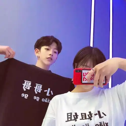 抖音超火的情侣头像