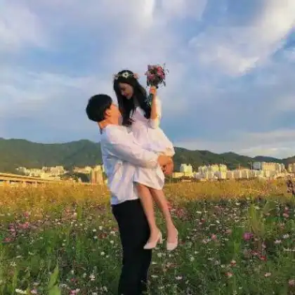 青春靓丽唯美甜蜜情侣头像精选,有点高大上一看就会喜欢的