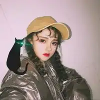 较为小众的非主流风格拽女头像