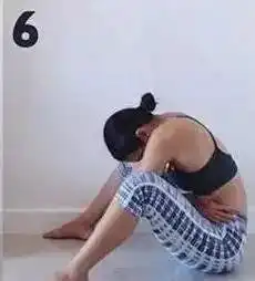 6个动作缓解肩颈酸痛告别手机脖圆肩驼背