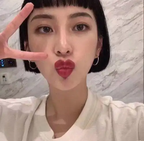 微信头像丨情侣头像,情侣头像动漫,情侣头像真人一人一半