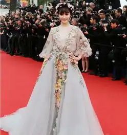 范冰冰花仙子造型亮相戛纳宛若仙子艳惊四座