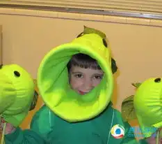 爱心爸爸自制植物大战僵尸cosplay
