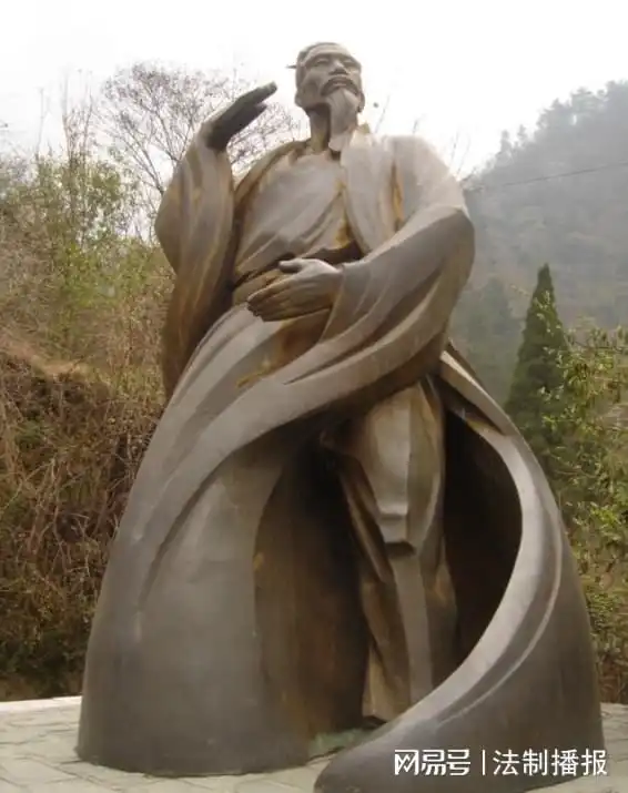 广西道士隐居深山8年,娶女弟子为妻并生下一女,如今生活怎样