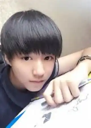 娱乐圈最帅高中生tfboys王俊凯pk三石弟弟吴磊