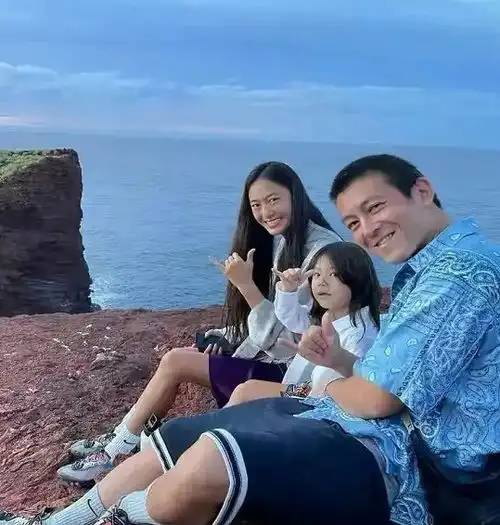 有种金盆洗手叫陈冠希,专心带娃做副业,潮男变居家好男人