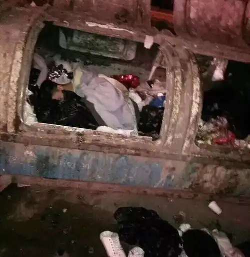 瓜瓜搞笑让外卖小哥帮我看一下我的网恋女朋友,结果是个大佬