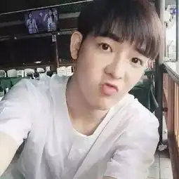 泰国小哥花七十四万从丑男变网红而他两年花六万整成男神