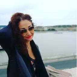 这部手机已经逆天老外的朋友圈已经沦陷