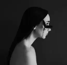 留白noells.oszvald