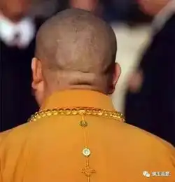 这个土豪和尚戴的手串,一条值北京一套房再也不信出家人吃素了
