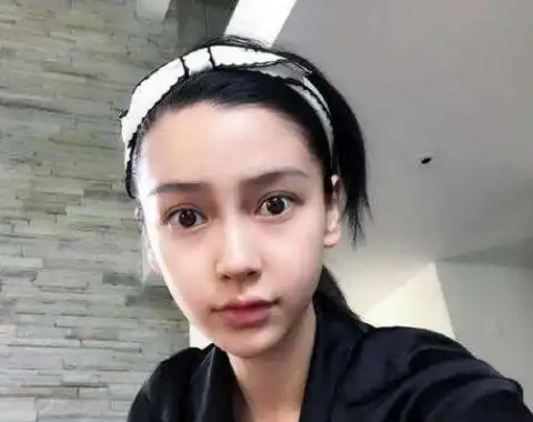 路人镜头下的angelababy杨颖