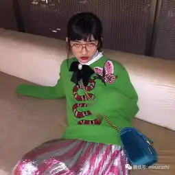 时尚下一个eason老婆14岁就进入dior秀场霓虹00后丑姑娘凭一张性冷淡男人脸红爆ins