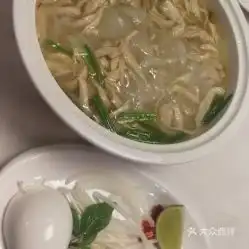 大茴香越法料理国际广场店的上汤鸡丝河粉好不好吃用户评价口味怎么样武汉美食上汤鸡丝河粉实拍图片大众点评