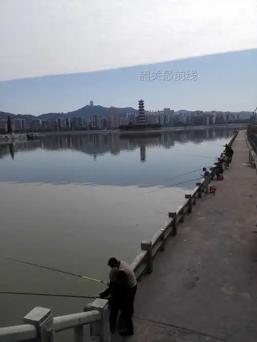 一半是天,一半是云,今天韶关人的朋友圈都被阴阳天刷爆了