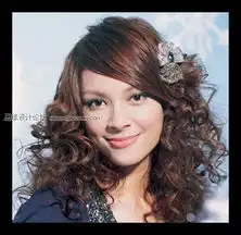 photoshop利用通道扣图给美女换背景教程