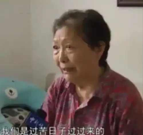 冰心去世后,她的孙子为何在墓碑上刻下教子无方,枉为人表