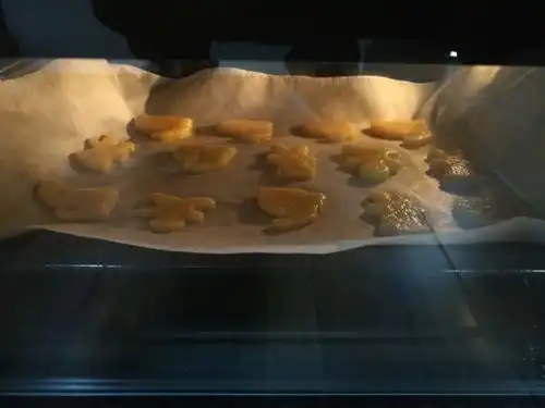 敲可爱的蜡笔小新同款饼干