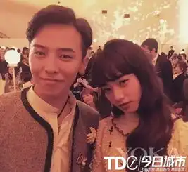 张铁林夺子两任夏雨荷现身老佛爷出庭