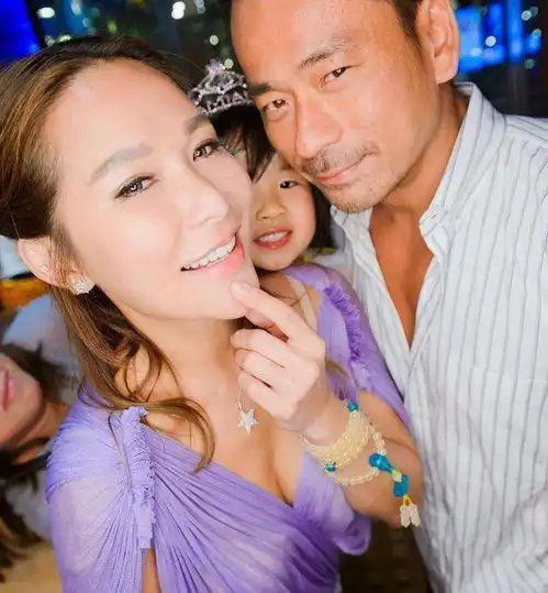洗米华和最强小三旧情复燃安排4母子定居泰国,洗米嫂很是尴尬