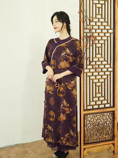 见过世面的女人,绝不盲目追赶潮流初秋这样穿,优雅知性有气场