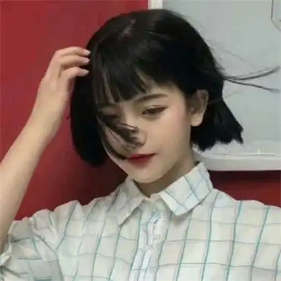 qq头像女生短发,可爱凌乱美干净看着就顺眼的