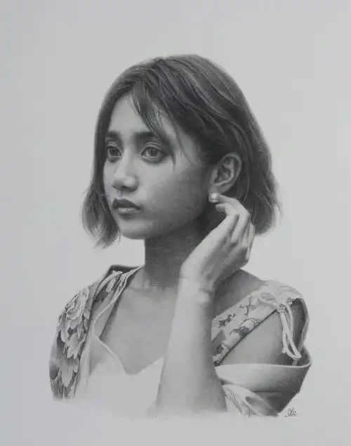 他的名气比冷军还大,靠超写实油画闻名世界,素描也一样惊艳